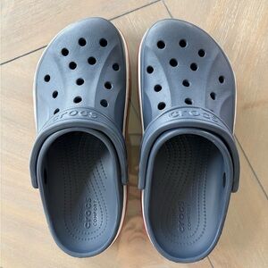 Women’s Navy Blue Bayaband Crocs Size 8